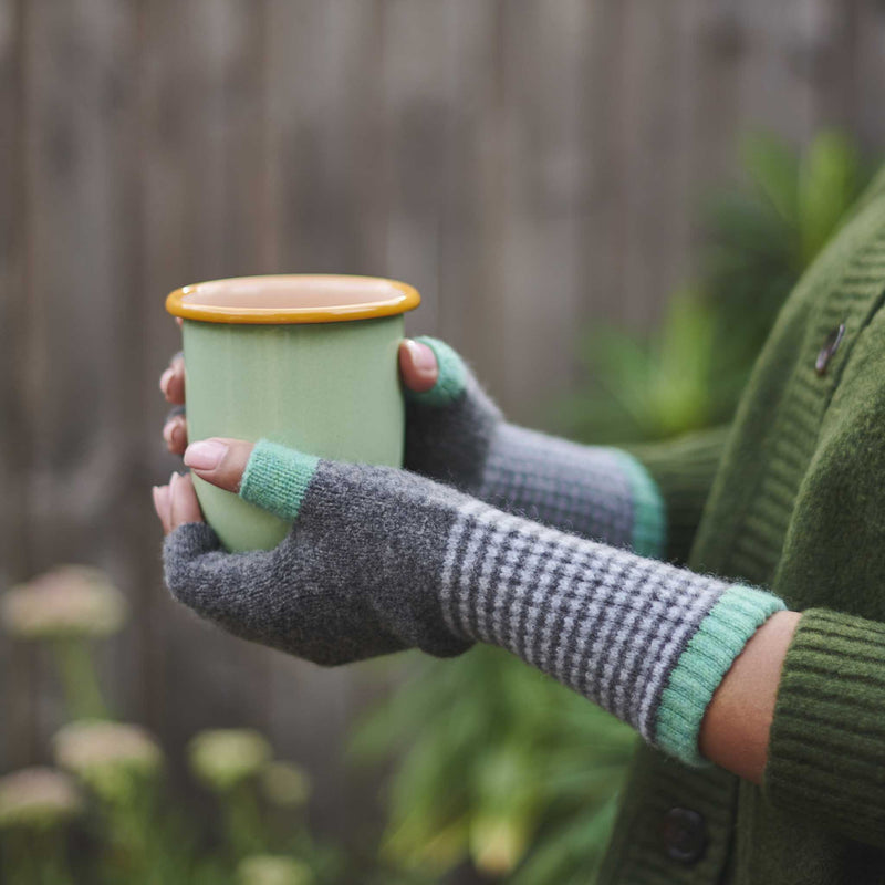Women's grey & mint Lambswool Fingerless Gloves