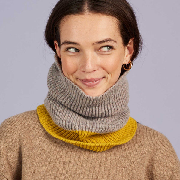 Concrete and Electric Yellow Lambswool Snood