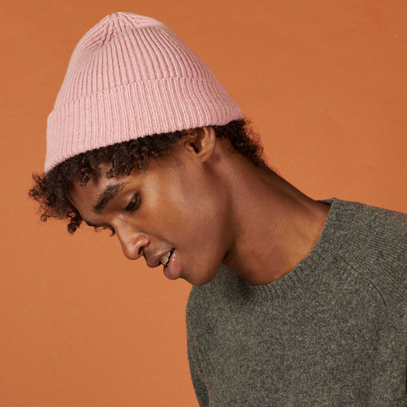 Dusky Pink Ribbed Lambswool Beanie